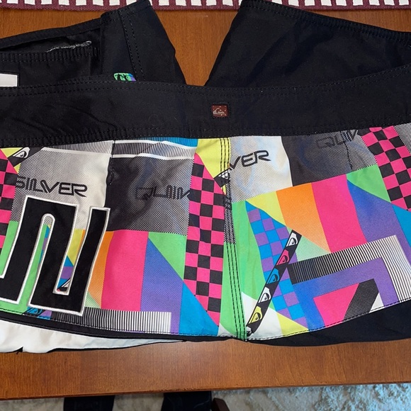 Quicksilver Bathing Suite - Picture 3 of 5